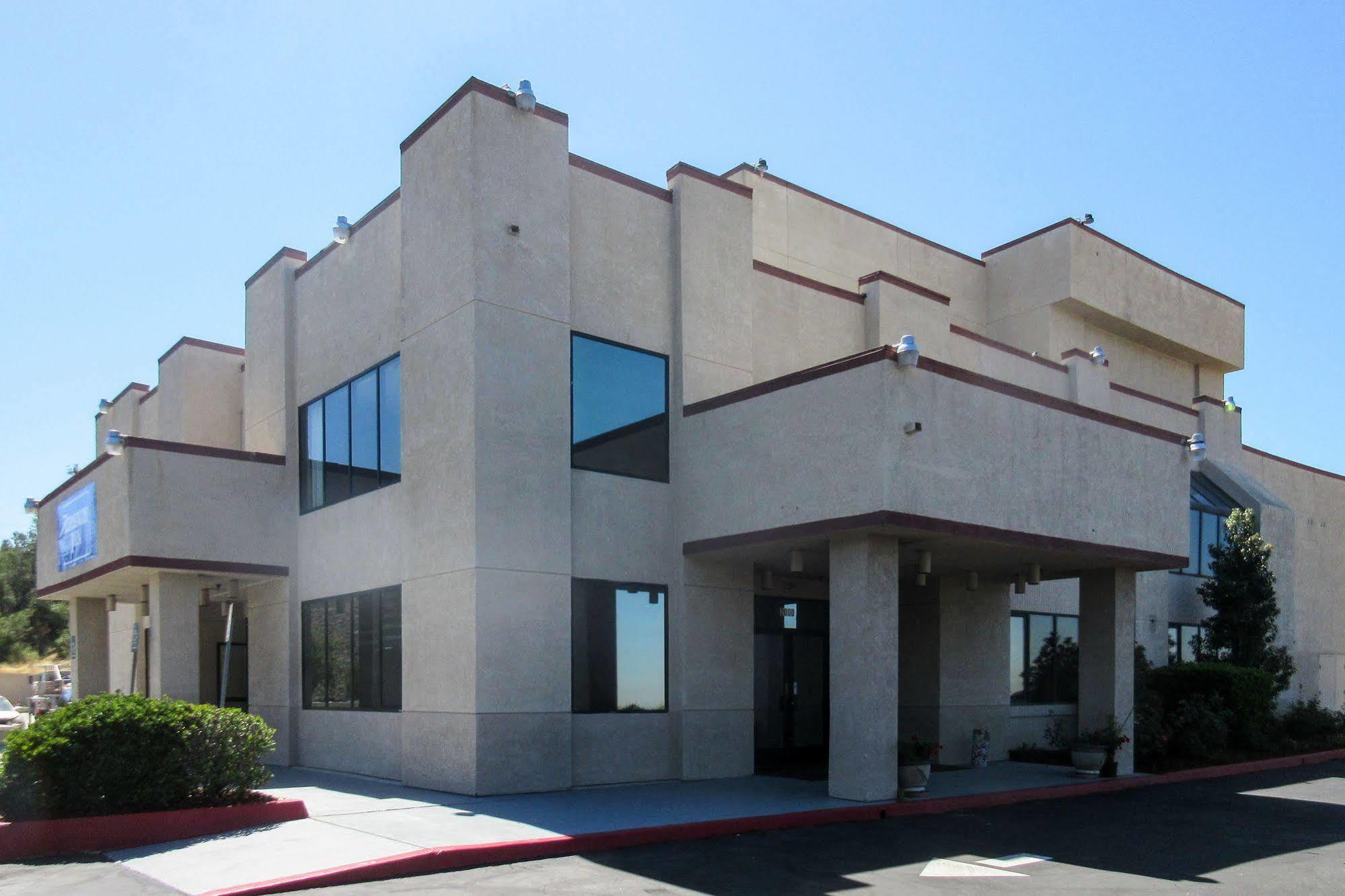 San Bernandino Inn & Suites San Bernardino Kültér fotó