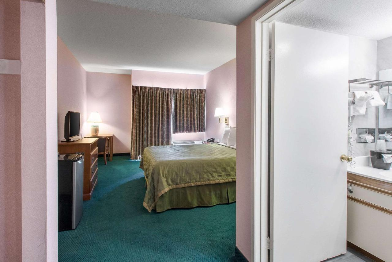 San Bernandino Inn & Suites San Bernardino Kültér fotó